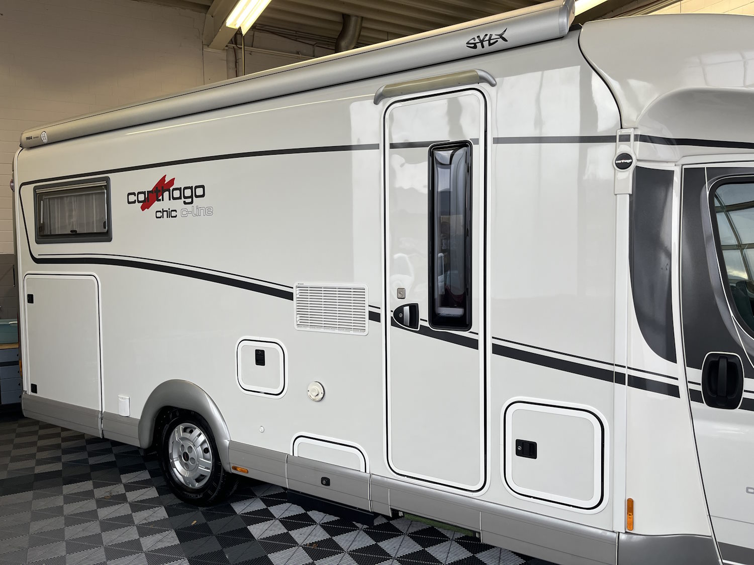 Wohnmobil poliert