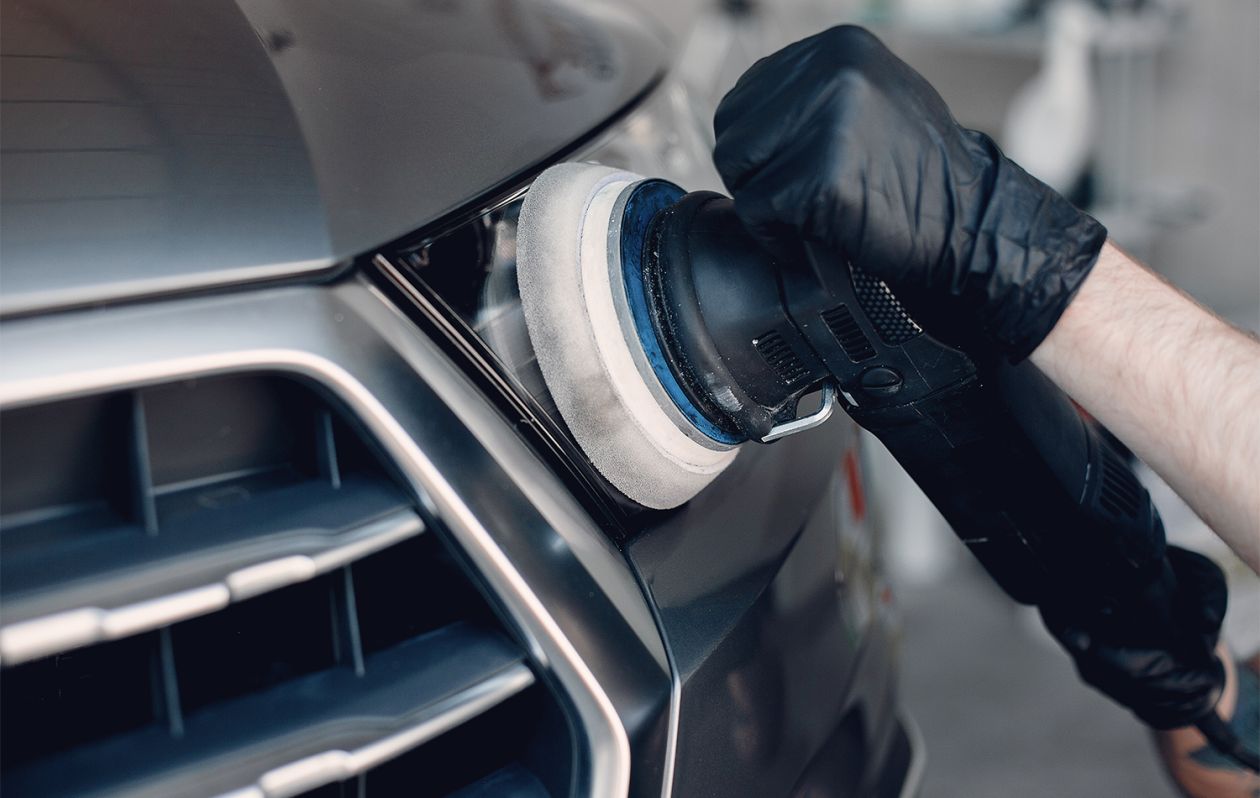 Fahrzeugpflege Damit Ihr Fahrzeug von innen und von außen glänzt!